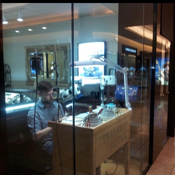 Diamonds - Picture 4 of 5